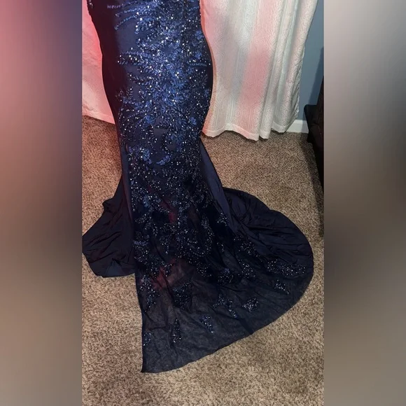 PROM DRESS - Picture 3 of 3